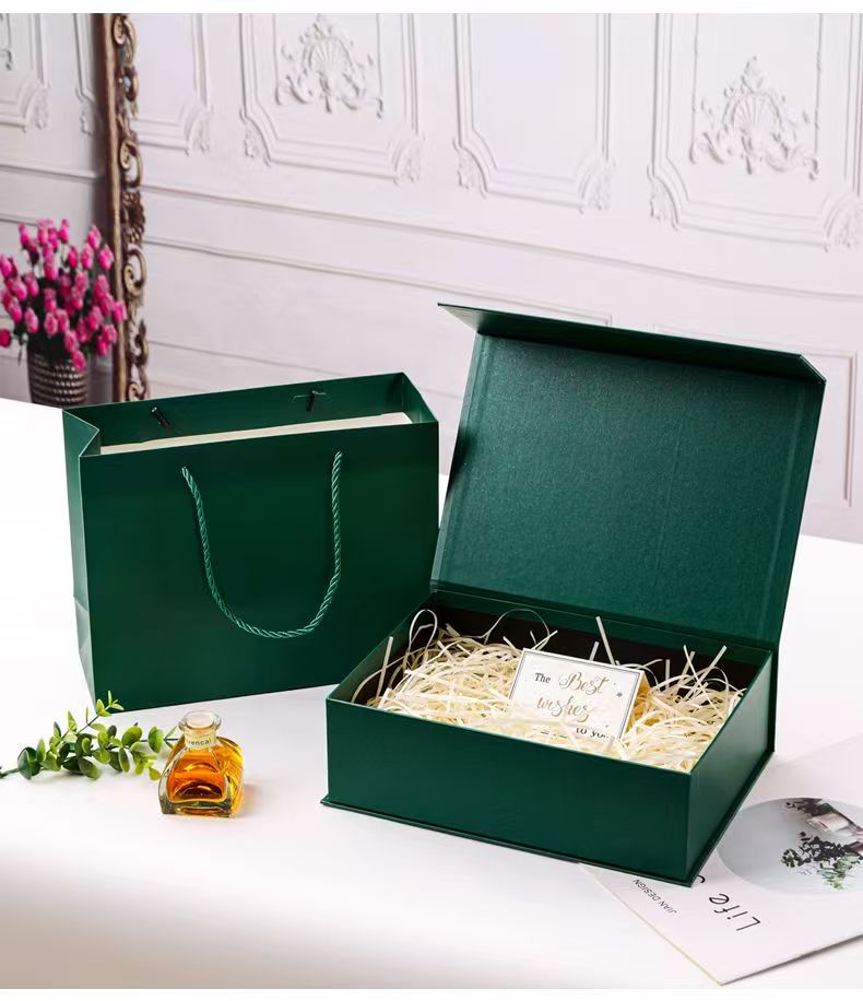 Collapsible Gift Box / Foldable Gift Box